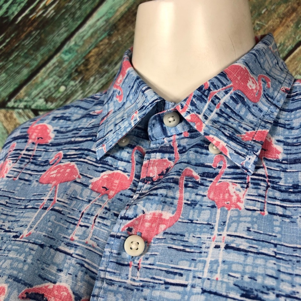 A4 - IZOD Flamingo Print Short-Sleeve Button-Down Shirt - M - Picture 3 of 8